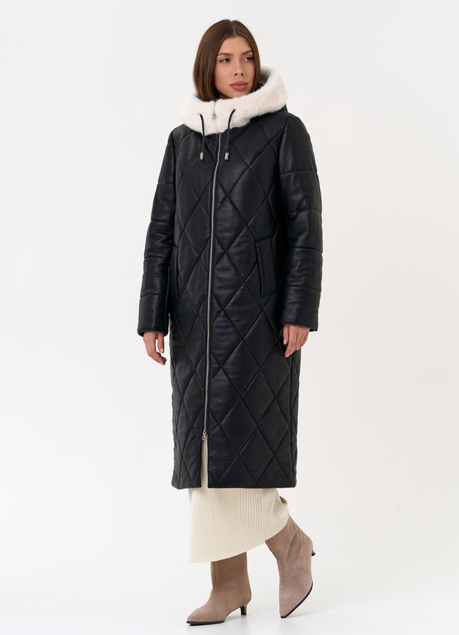 фото Женское пальто из эко кожи с капюшоном модель № 30721