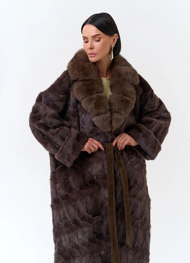 Женская шуба из меха норки с воротником из меха песца модель № 33711 универмаг малина