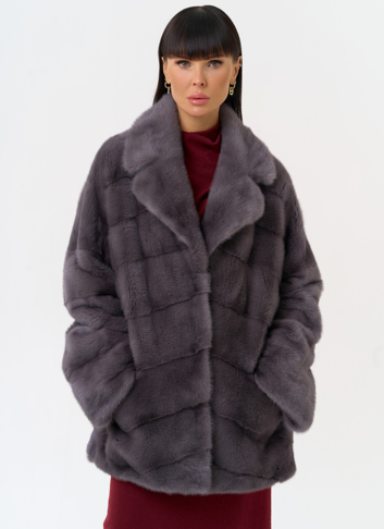 Шуба из меха норки с английским воротником Шуба из меха норки с английским воротником