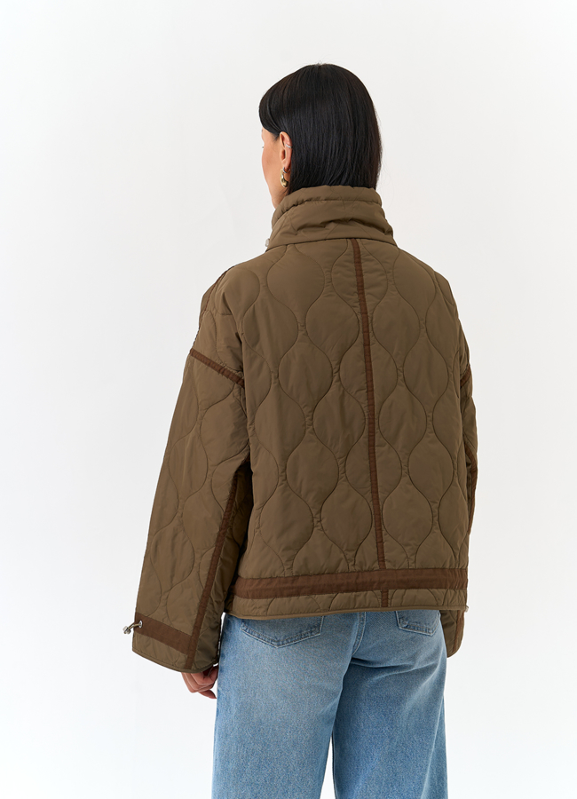 фото Женская куртка с воротником стойкой модель № 32829