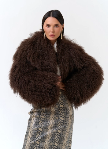 Короткая шуба из ламы