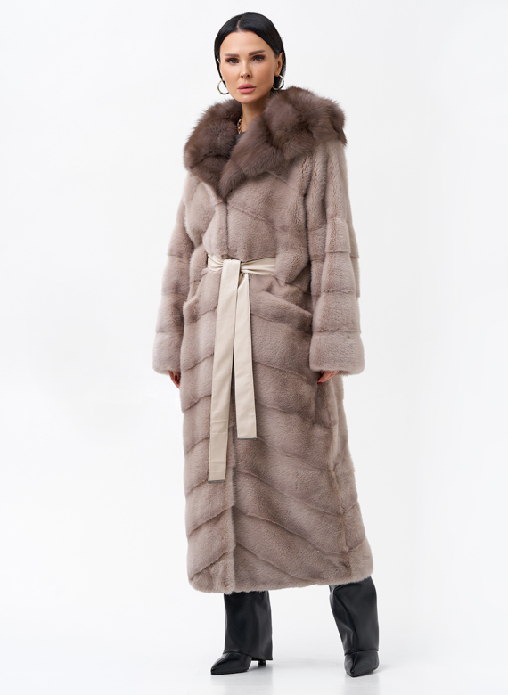 Длинная шуба из норки с капюшоном