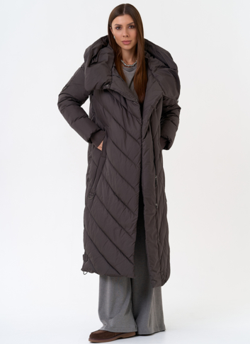 Женский длинный пуховик с капюшоном