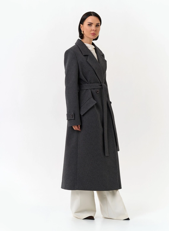 Женское длинное пальто с поясом