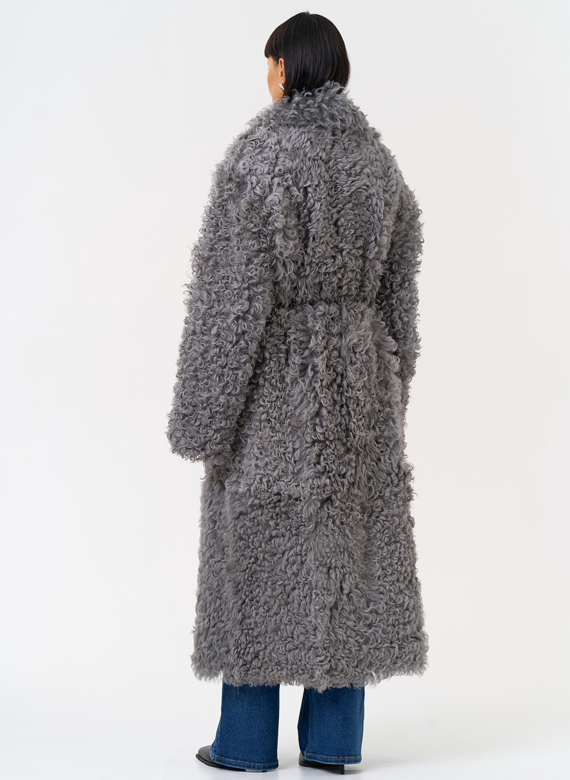 Женская двухсторонняя дубленка с английским воротником