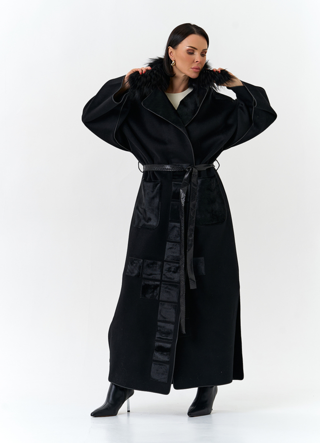 фото Женское длинное пальто с отделкой из меха лисы модель № 32649