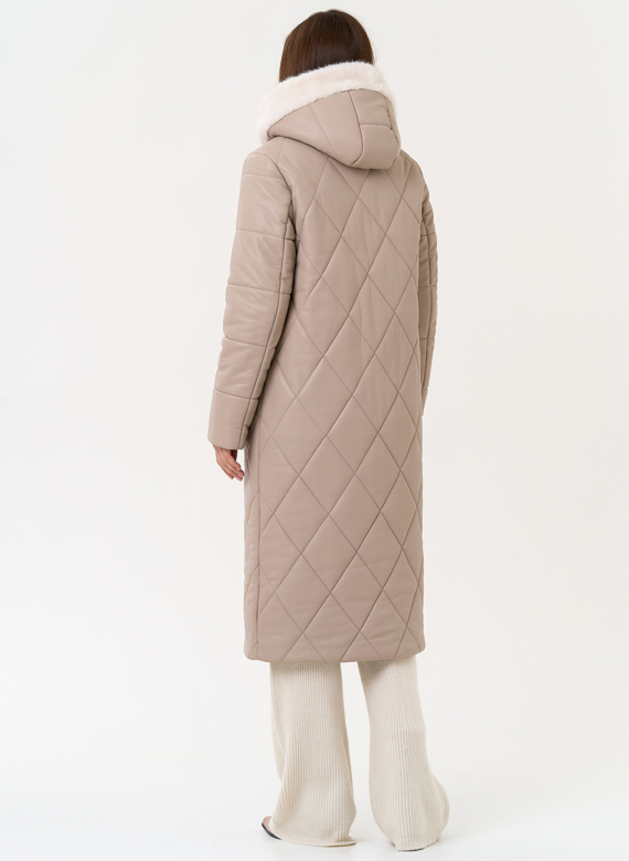 Женское пальто из эко кожи с капюшоном