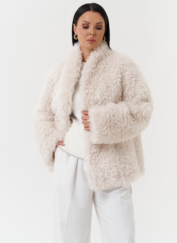 Шуба из эко меха под овчину