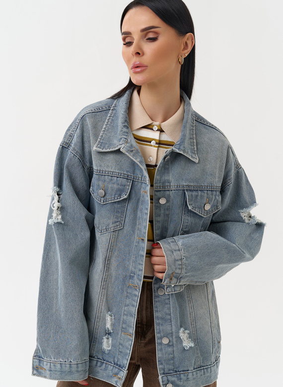 Женская джинсовая куртка голубого цвета