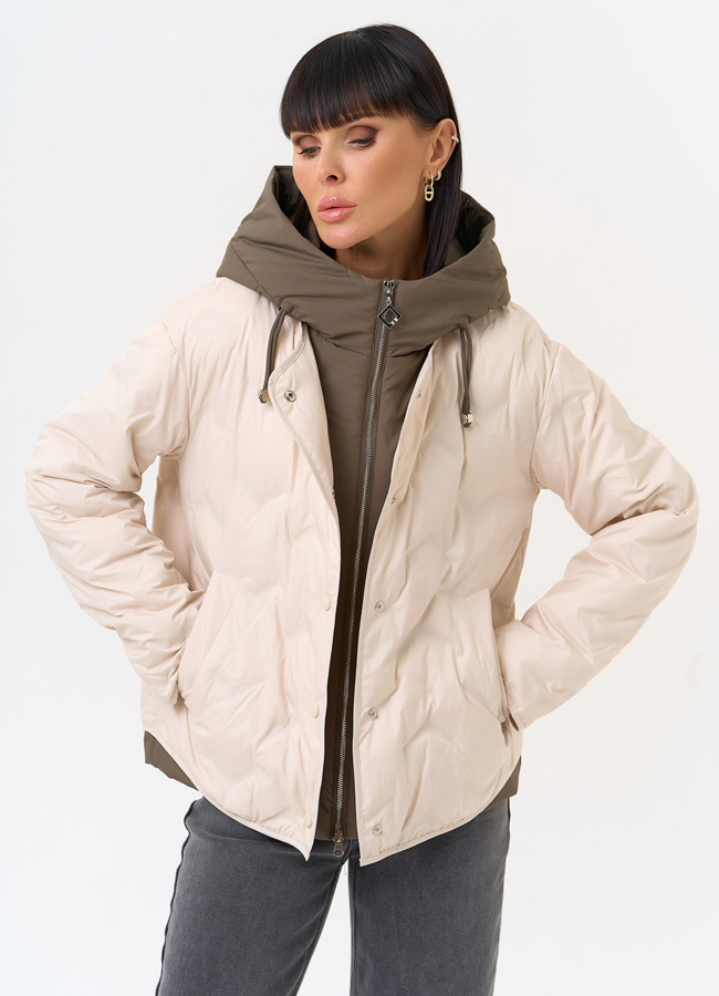 Женская куртка с контрастным капюшоном модель № 31543 меха малина