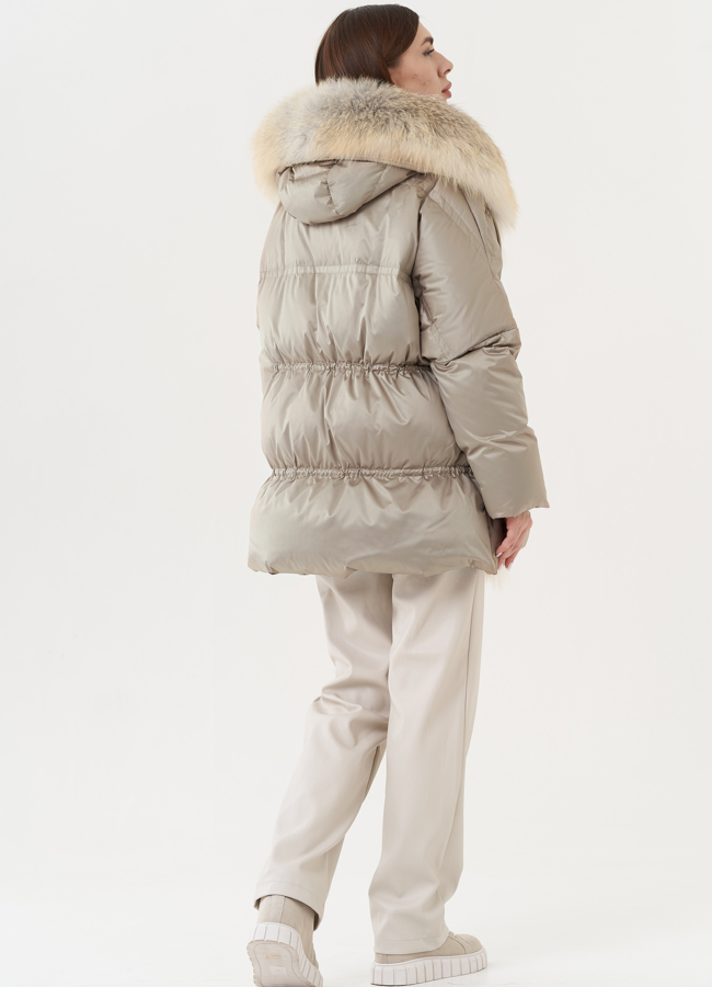 Пуховик женский с капюшоном  модель № 25939 универмаг малина