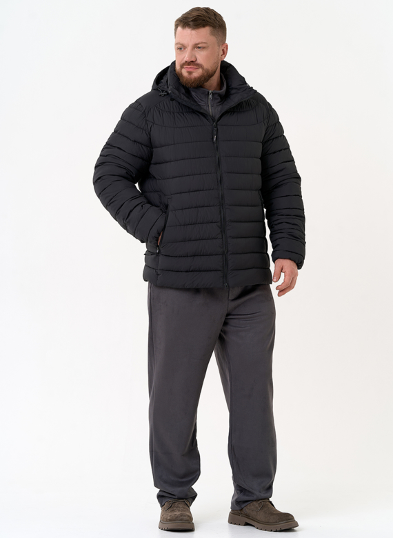 Мужской пуховик черного цвета