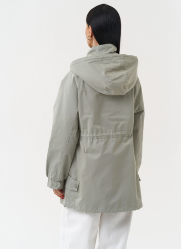 Ветровка женская с капюшоном
