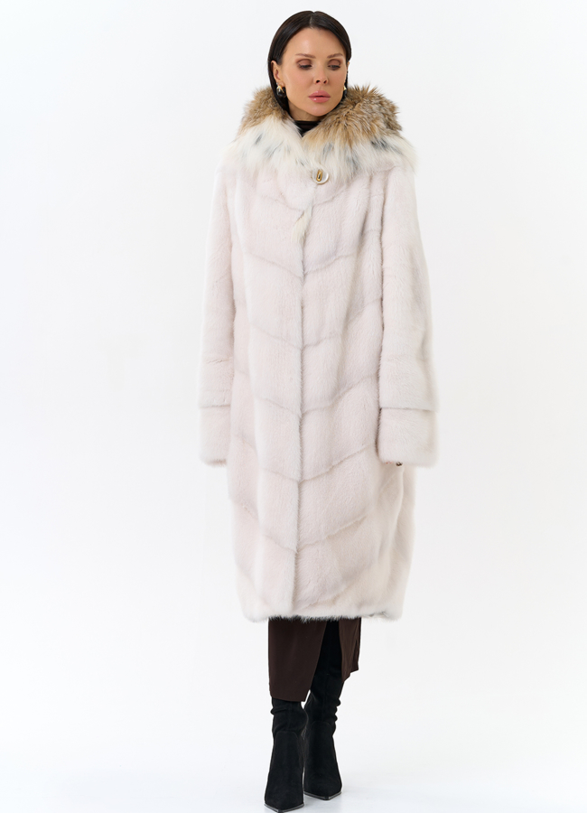 Светлая шуба с рысью модель № 26130 универмаг малина