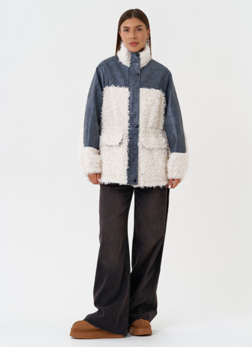 Жакет синего цвета с эко мехом